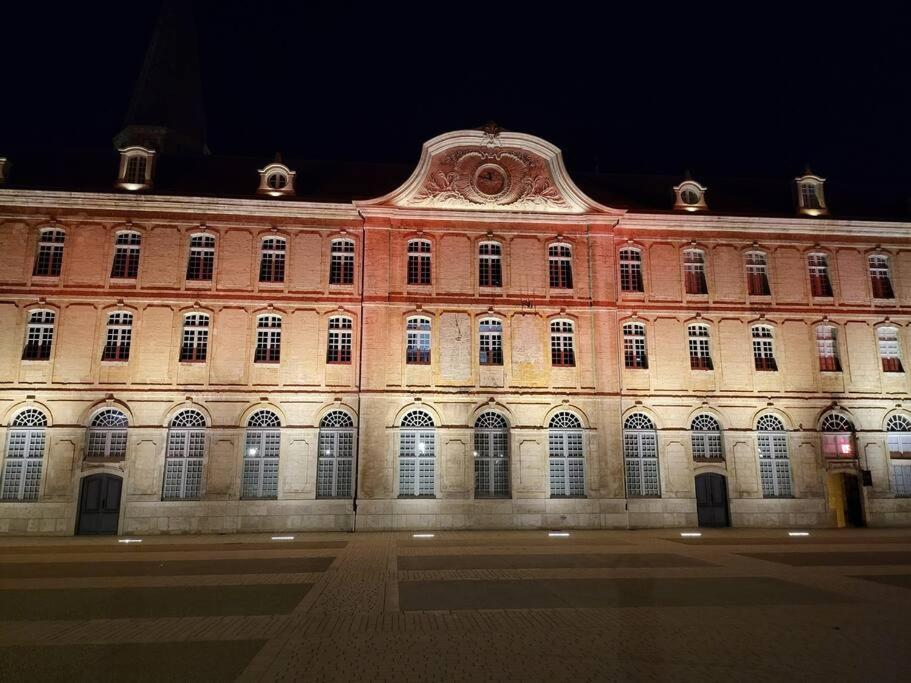 Petit Studio En Plein Centre-Ville De Vendôme Exterior foto